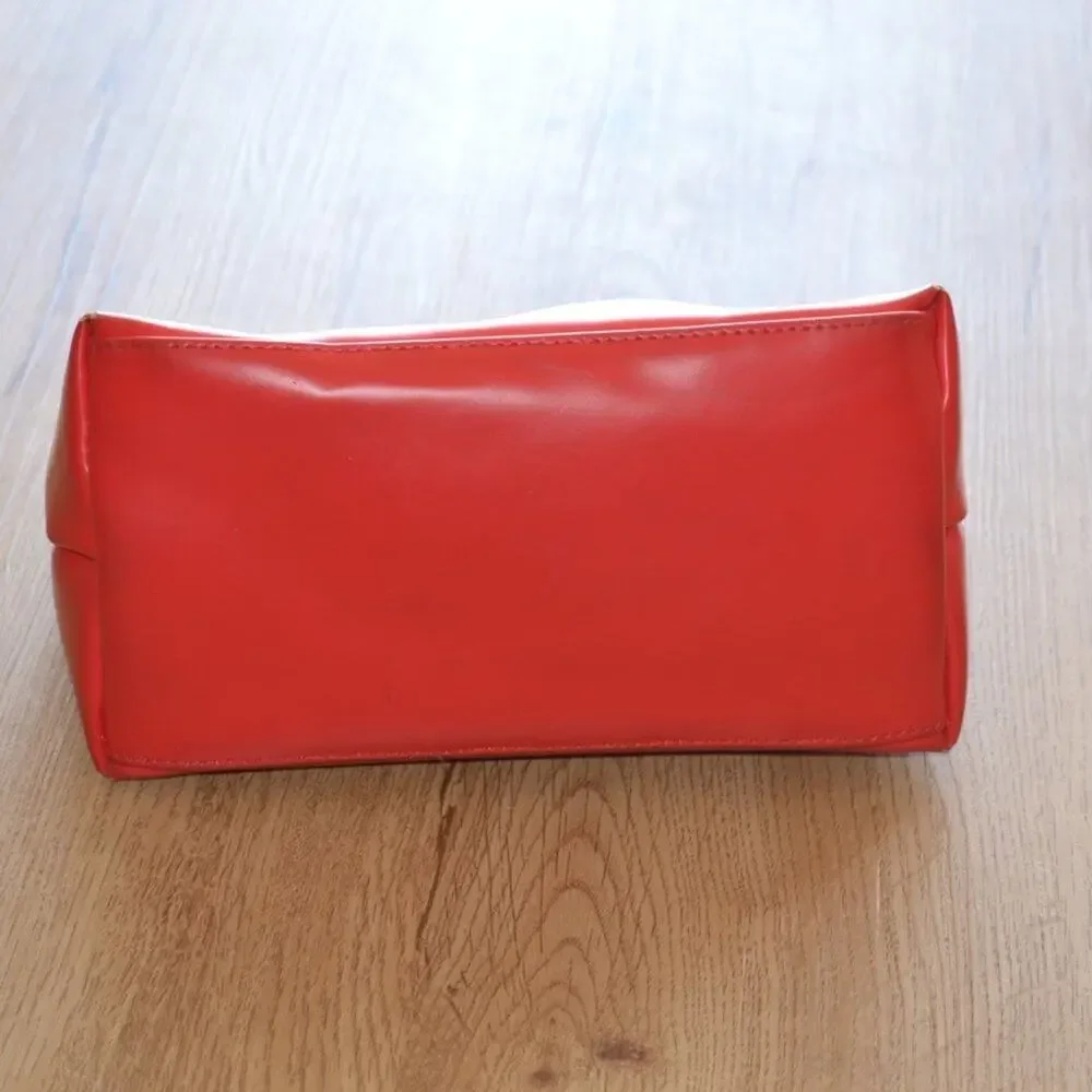 Givenchy Parfums Make Up Cosmetic Bag